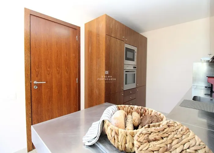 Lagoas - By Dalma Portuguesa *